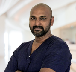 دكتور / رامز أنصاري - أخصائي تقويم