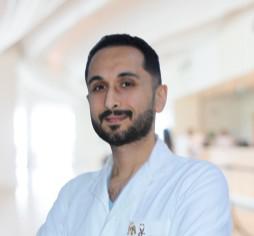 دكتور / وليد الجنيد - أخصائي تقويم أسنان